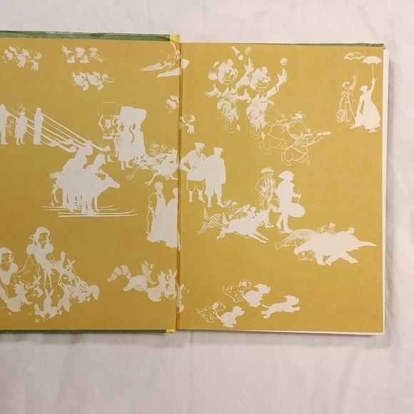 Vintage 1965 Walt Disney stories book - Picture 2 of 12